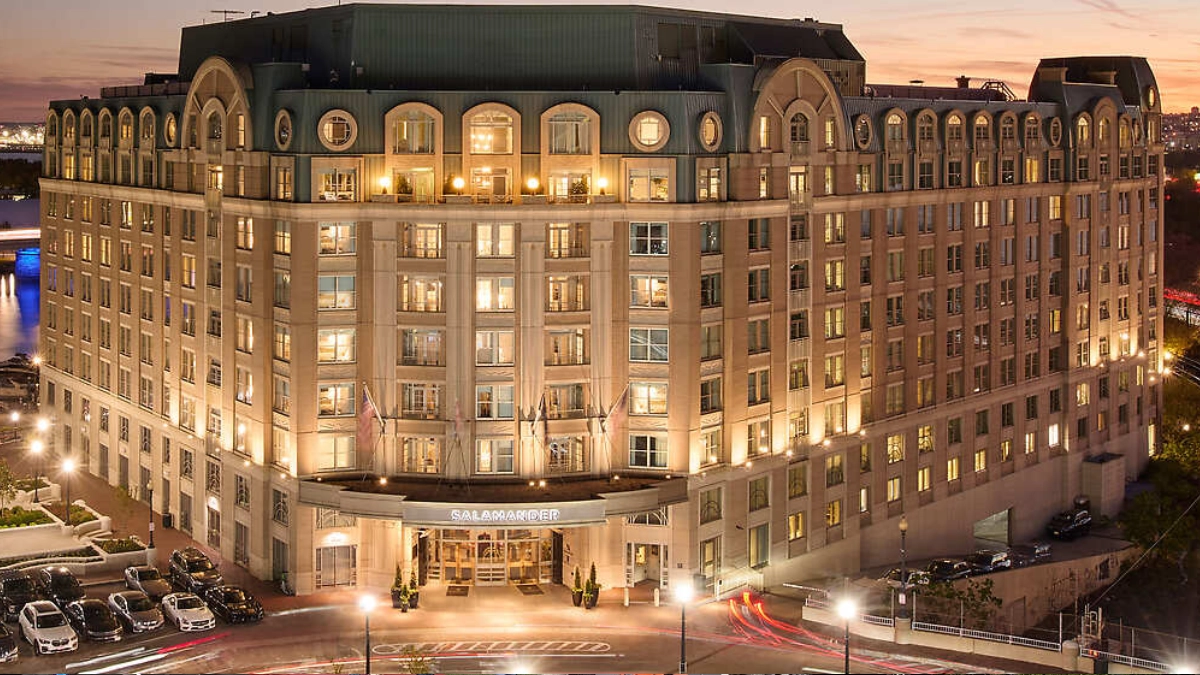 Chauffeur Transportation from Reagan Airport to The Salamander Washington DC