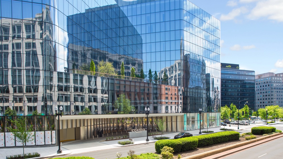 Chauffeur Transportation from Reagan Airport to The Conrad Washington DC