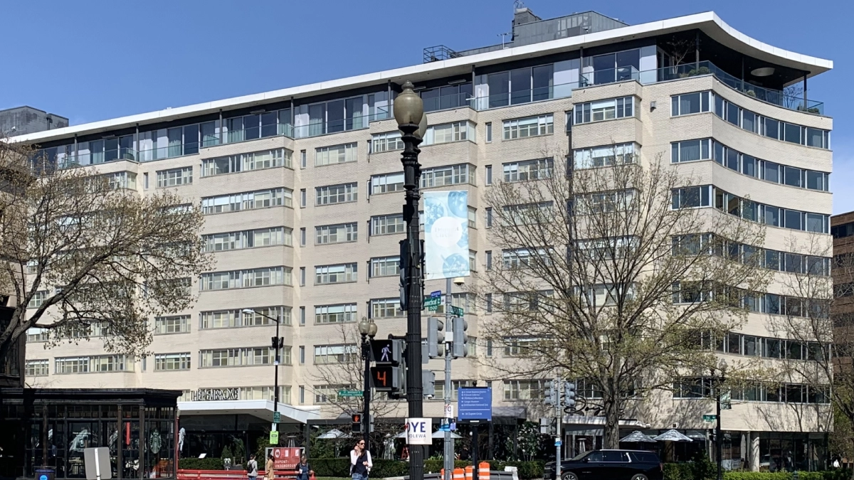 Private Transfers from Reagan Airport to The Dupont Circle Hotel